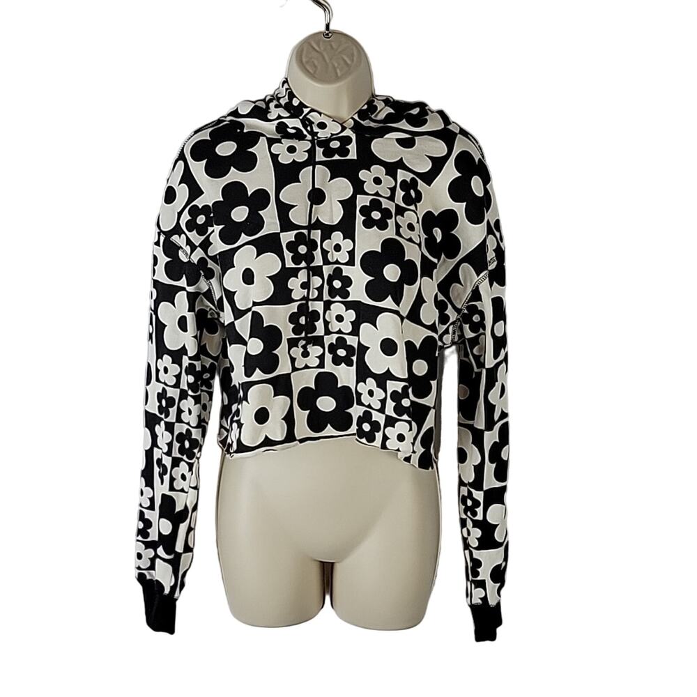 Wild Fable Long Sleeve Crop Hoodie, Black/White, Size M, NWT